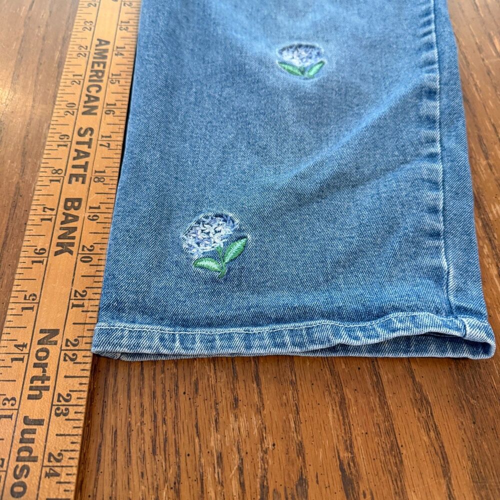 Quacker Factory Jeans Size 16 Blue Denim Hydrangea Floral Embroidered Stretch - Picture 11 of 11